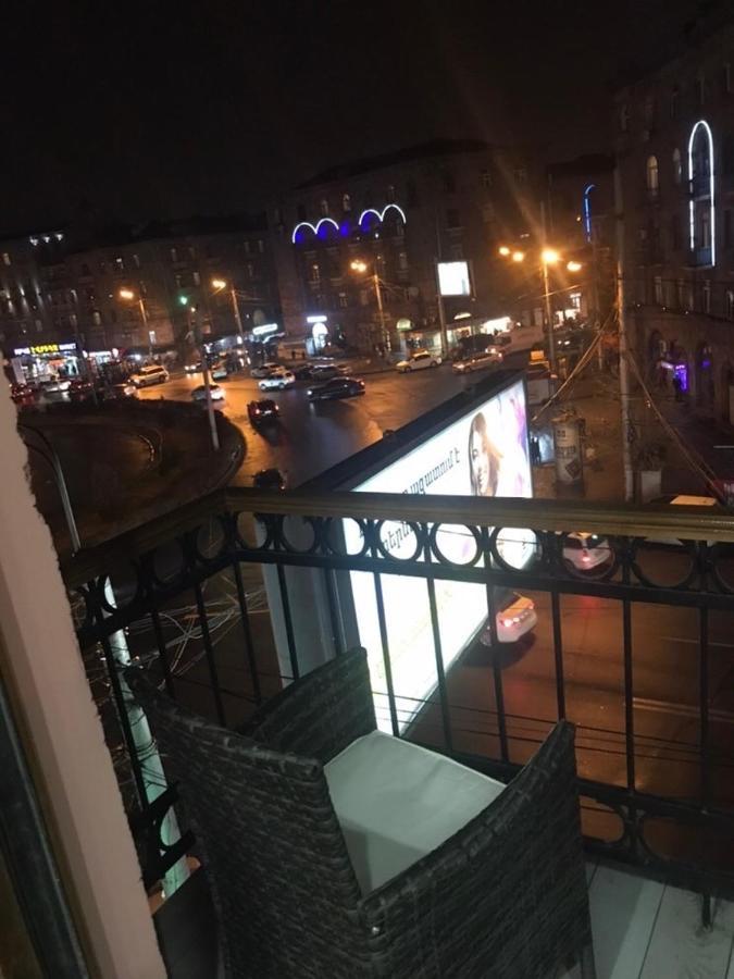 Квартира Около Станции Метро С Балконами Jerevan Eksteriør billede